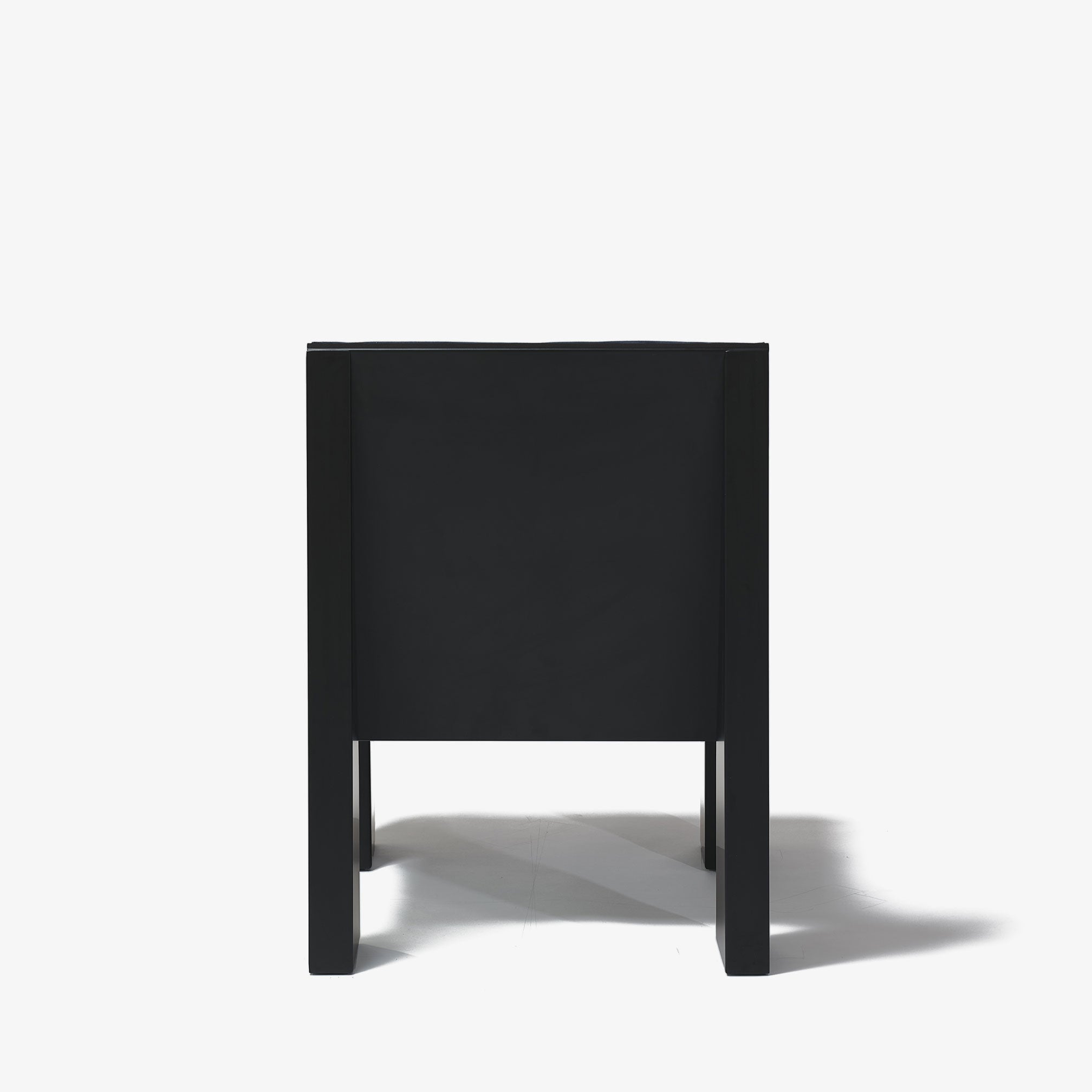Ele Iron Armchair