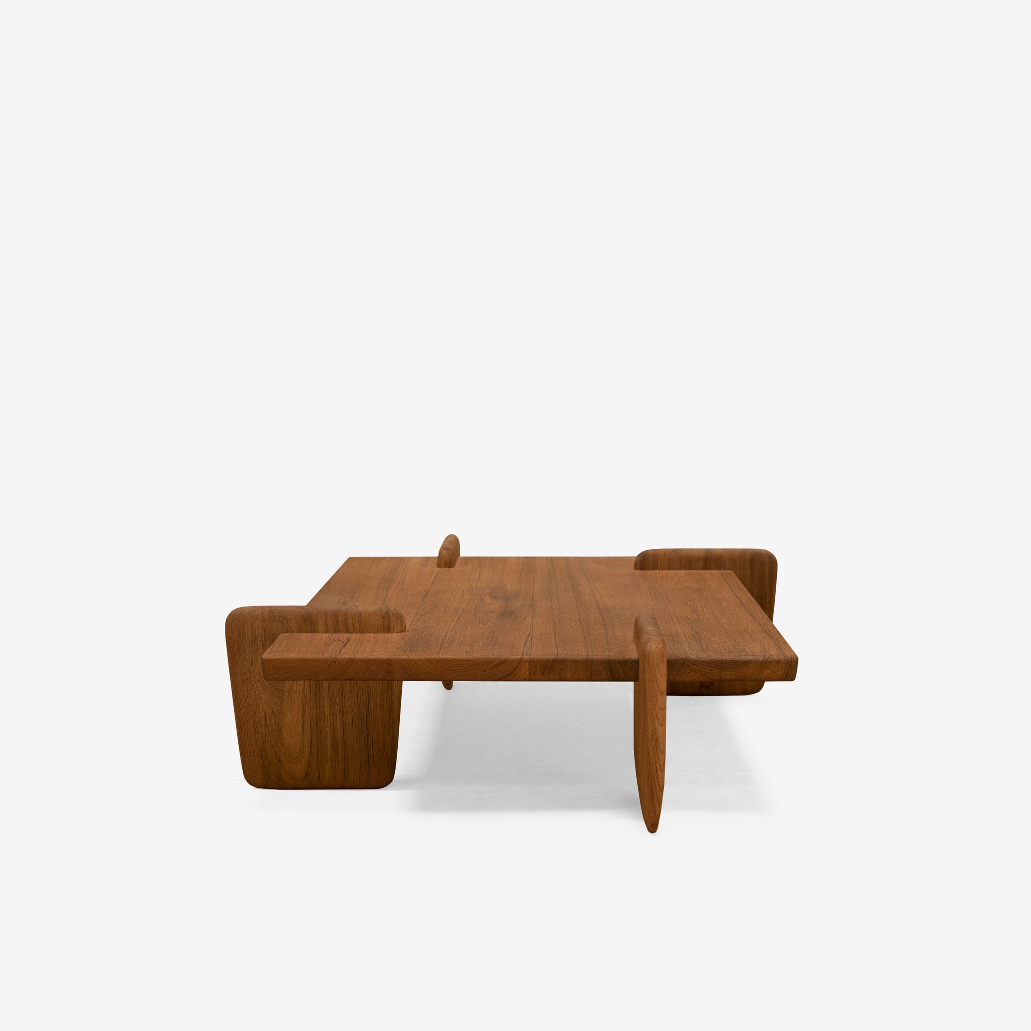 X+L 01 Coffee Table