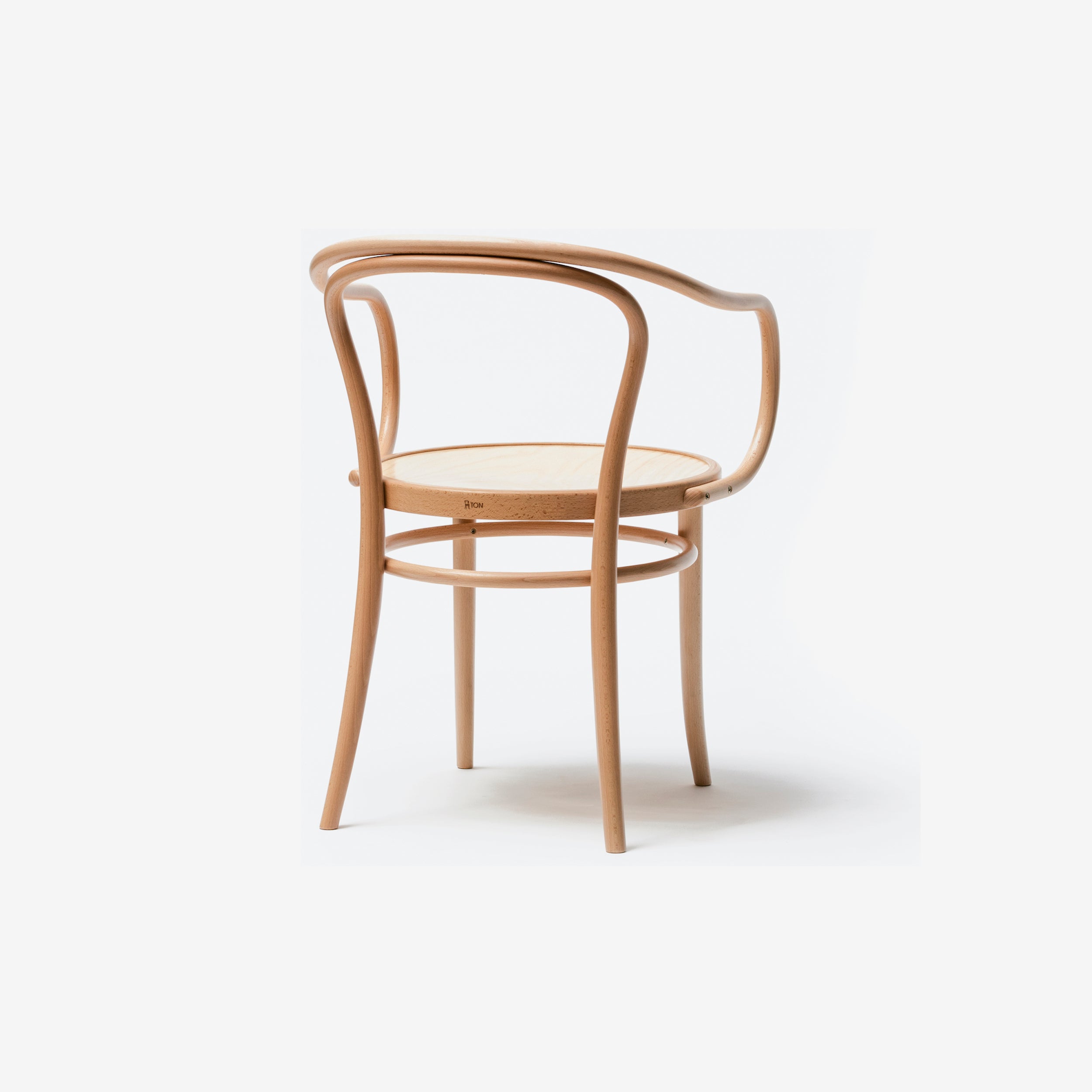 Armchair 30 – Leibal