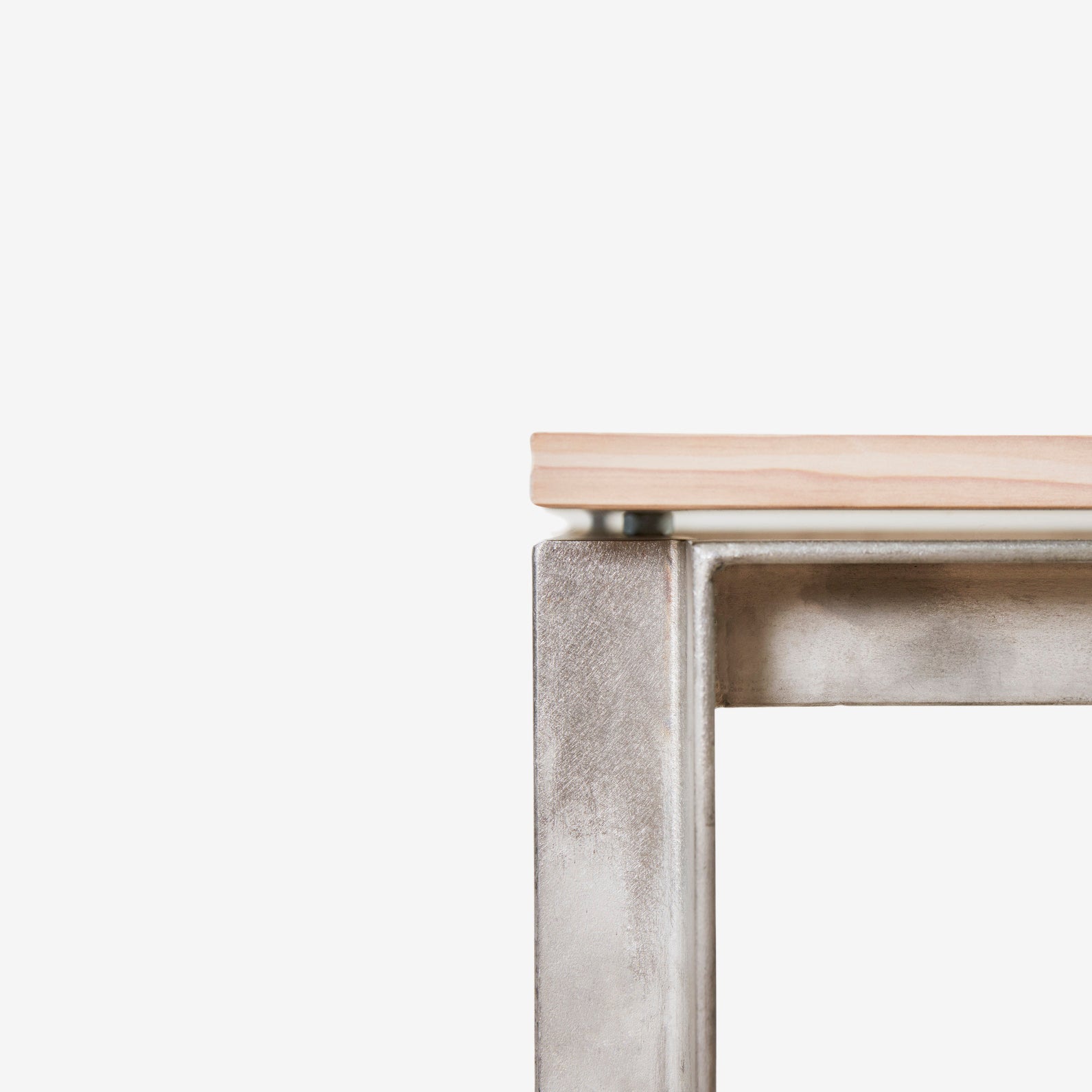 Studio Table – Leibal