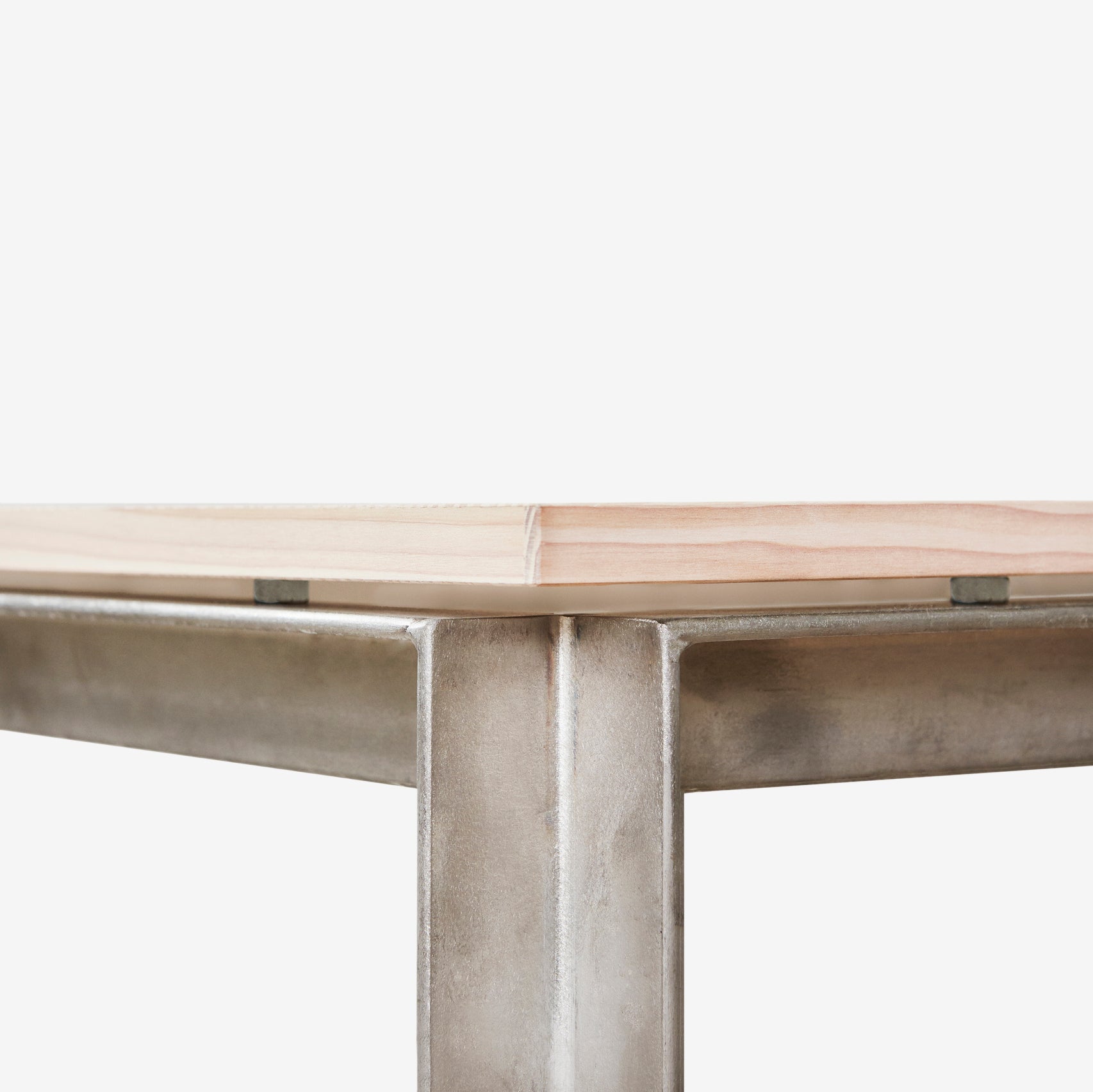 Studio Table – Leibal