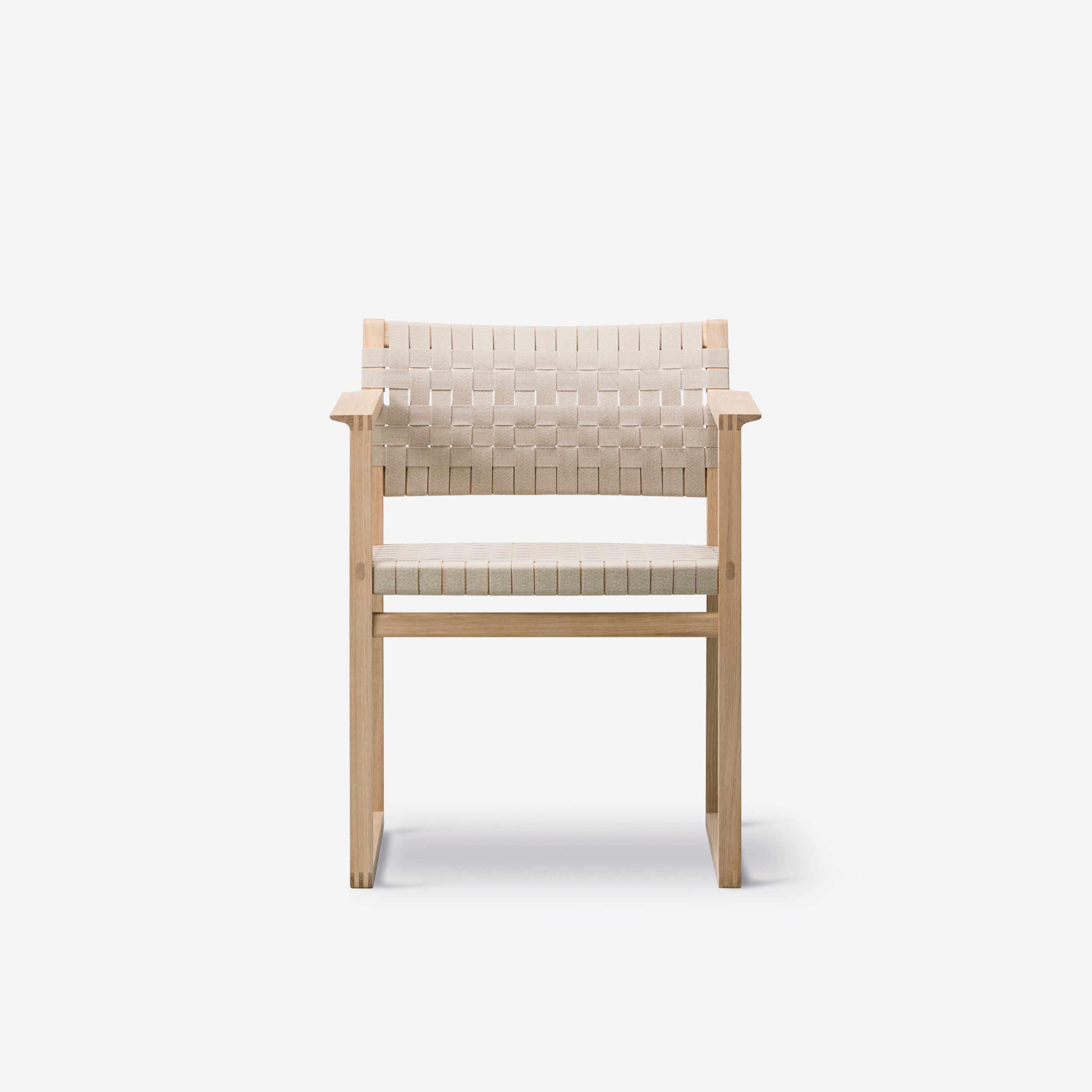 BM62 Armchair – Leibal