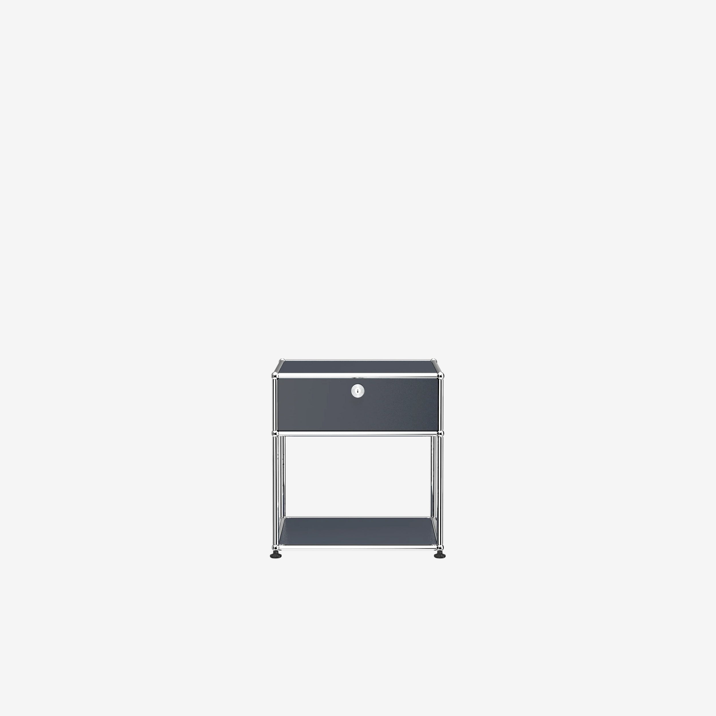 USM Nightstand P2 – Leibal